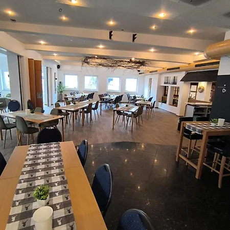 Smart B&b1 Bb1 127 Отель *