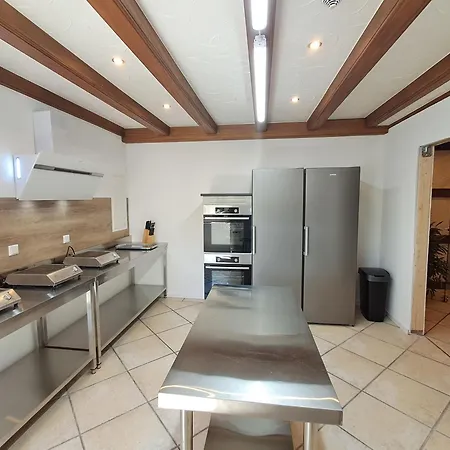 Отель Smart B&b1 Bb1 127 *